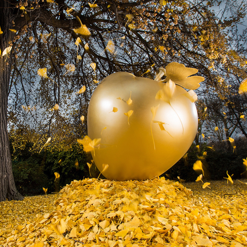3 The Golden Apple
